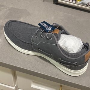 Mens sz 10 Magellan Mahi II NWT